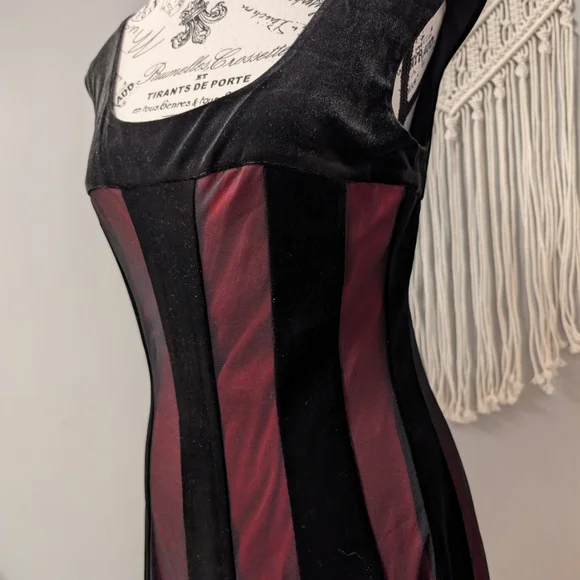 Connected Apparel Black and Red Mini Dress - Picture 8 of 10